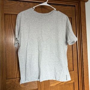 Small old navy basic tee